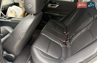 Седан Jaguar XF 2017 в 