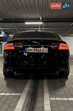 Седан Jaguar XF 2012 в 