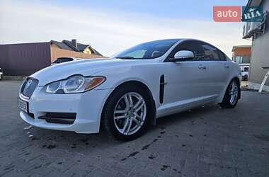 Седан Jaguar XF 2010 в 