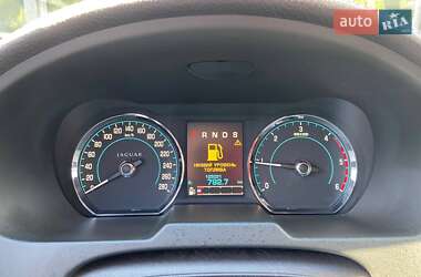 Седан Jaguar XF 2013 в 
