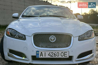 Седан Jaguar XF 2013 в 