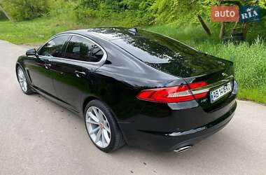 Седан Jaguar XF 2013 в Виннице