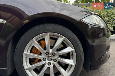 Седан Jaguar XF 2013 в 