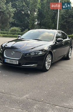 Седан Jaguar XF 2012 в 