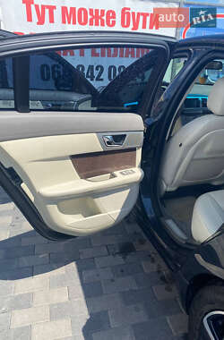 Седан Jaguar XF 2008 в 