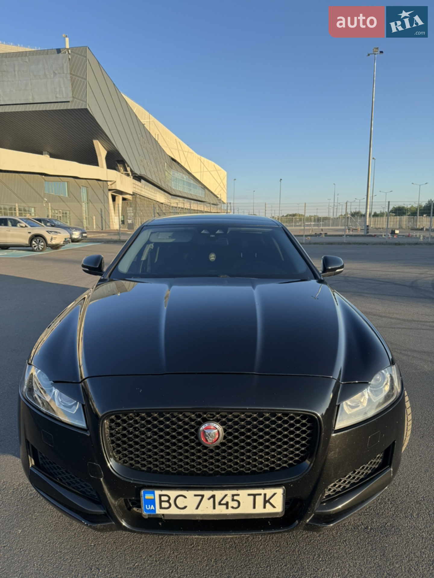 2017 Jaguar XF - мініатюра 2