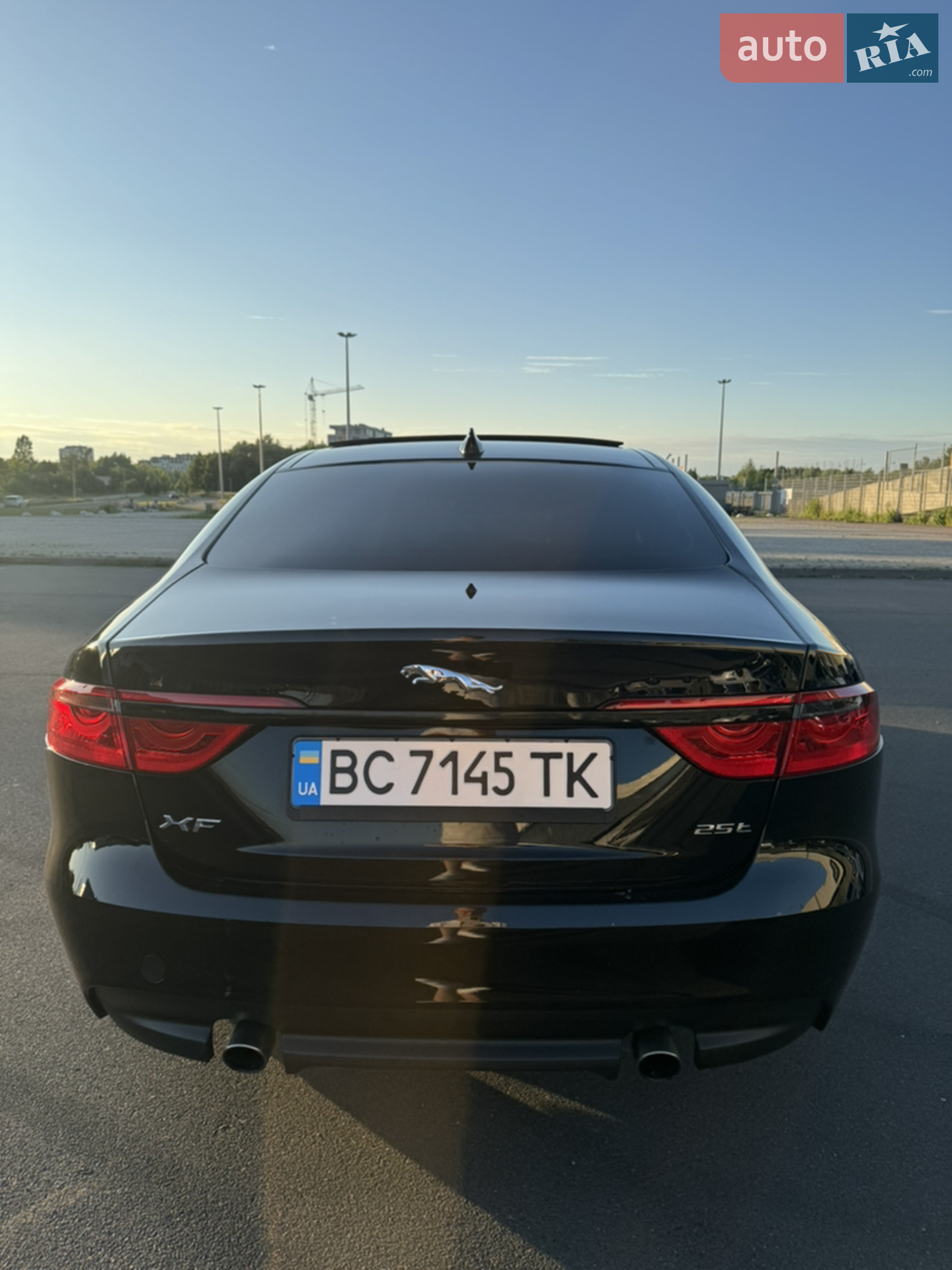 2017 Jaguar XF - мініатюра 8
