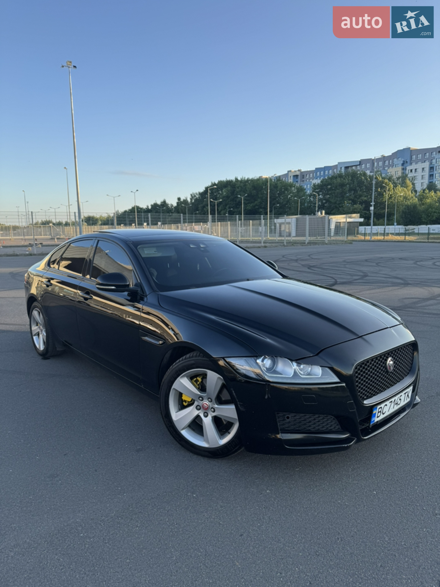 2017 Jaguar XF - мініатюра 15