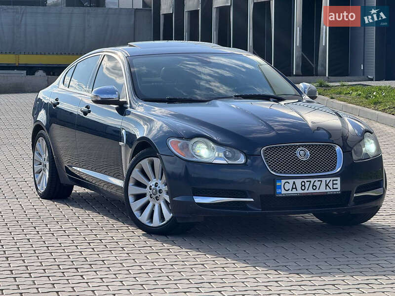 Седан Jaguar XF 2008 в Ивано-Франковске