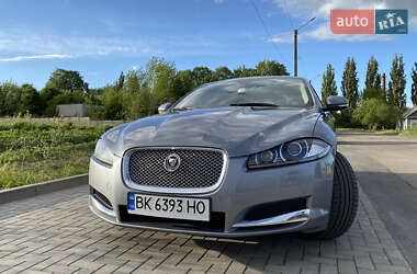 Седан Jaguar XF 2013 в Киеве