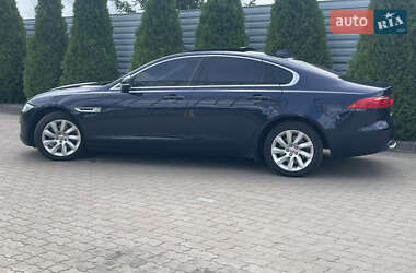 Седан Jaguar XF 2016 в 