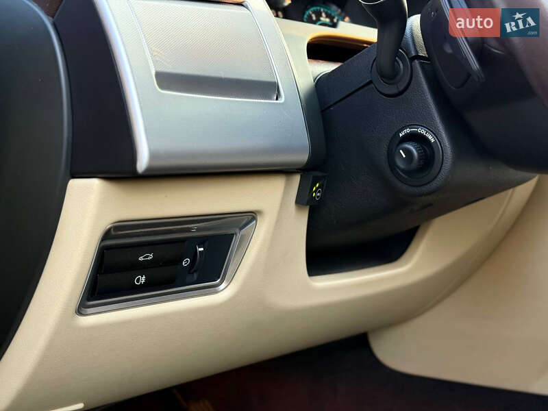 Седан Jaguar XF 2012 в Одессе