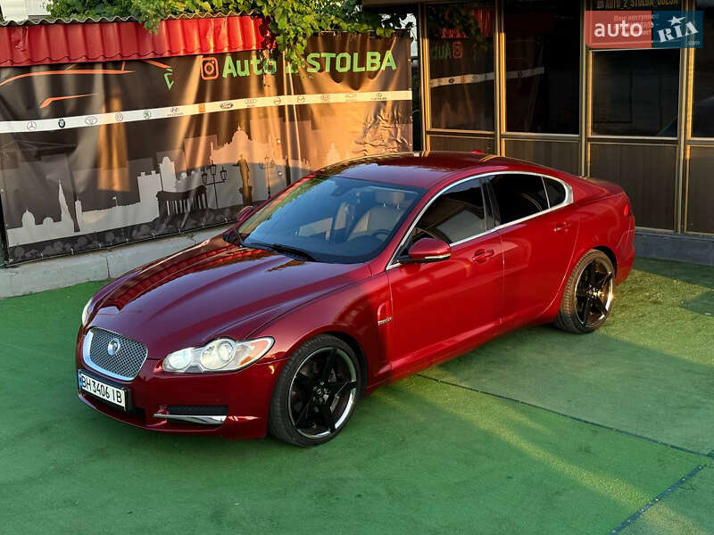Седан Jaguar XF 2012 в Одессе