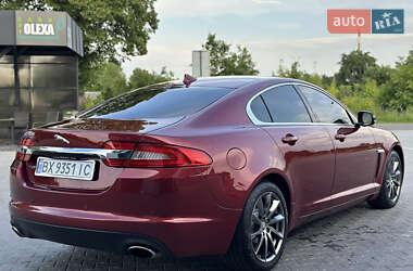 Седан Jaguar XF 2012 в 