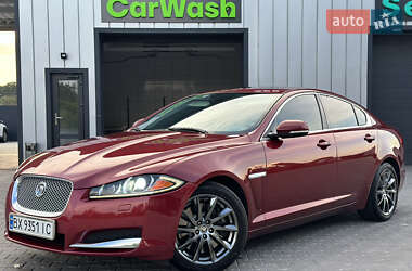 Седан Jaguar XF 2012 в 