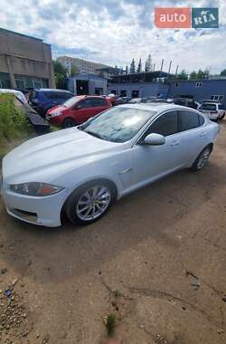 Седан Jaguar XF 2013 в 