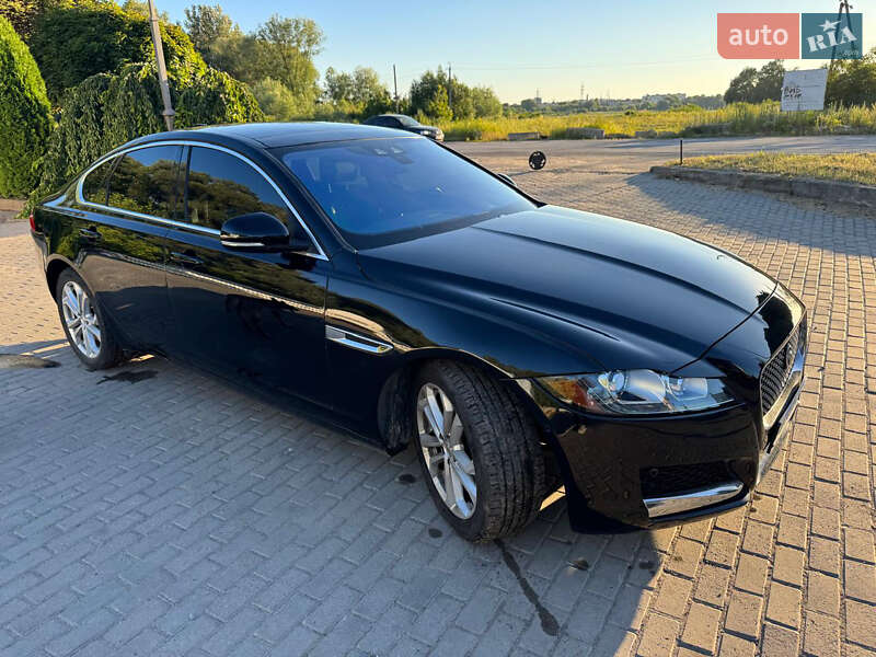 Седан Jaguar XF 2016 в Хмельницькому