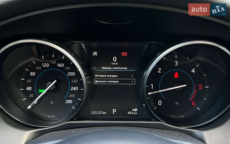 Седан Jaguar XF 2017 в Львове
