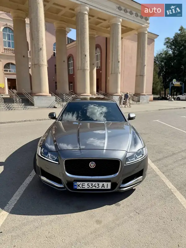 Jaguar XF 2015