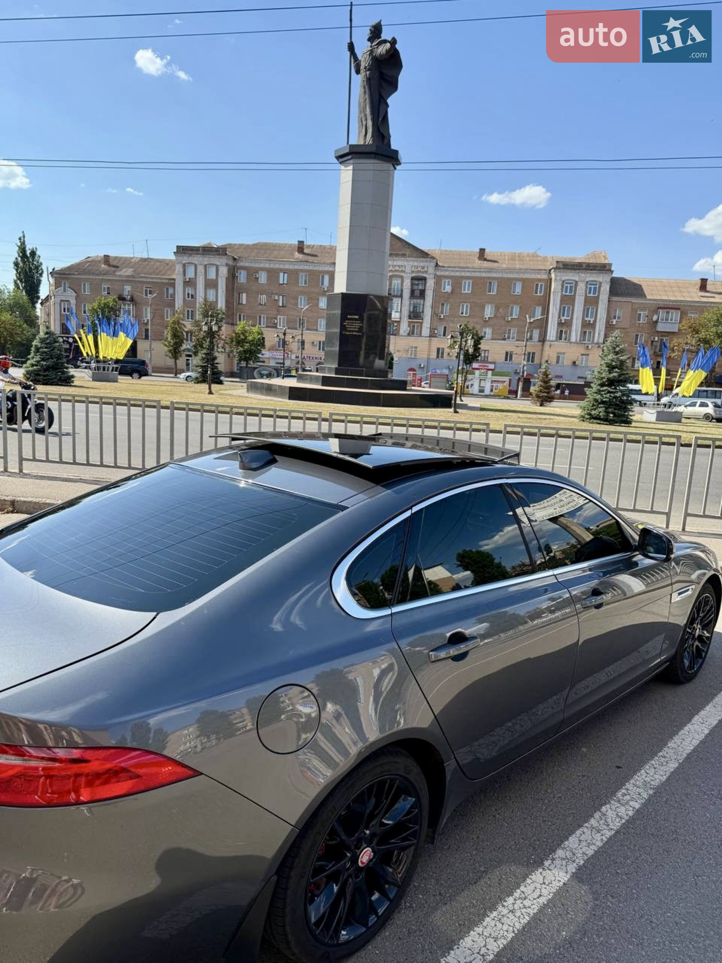 2015 Jaguar XF - мініатюра 15