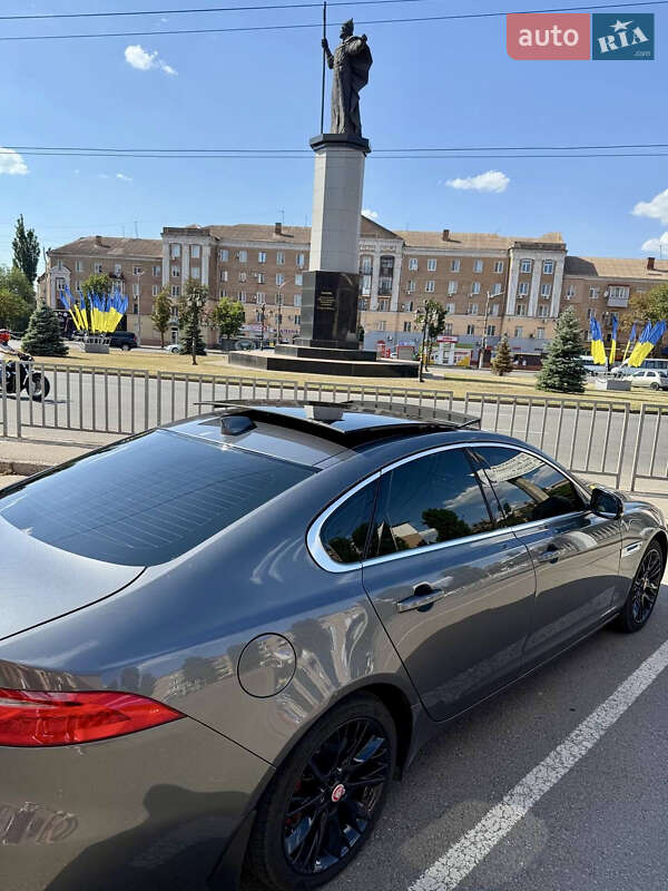 Седан Jaguar XF 2015 в Кривому Розі фото 15 Седан Jaguar XF 2015 в Кривому Розі