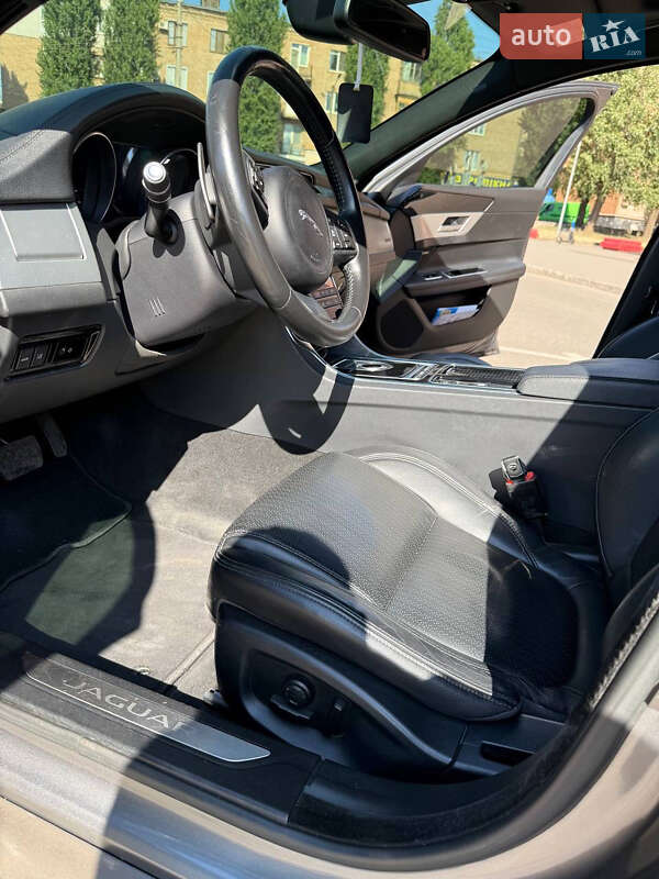 Седан Jaguar XF 2015 в Кривому Розі фото 19 Седан Jaguar XF 2015 в Кривому Розі