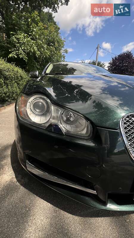 Седан Jaguar XF 2008 в Киеве