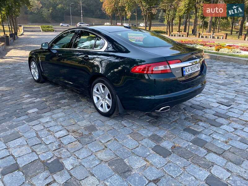 Седан Jaguar XF 2008 в Киеве