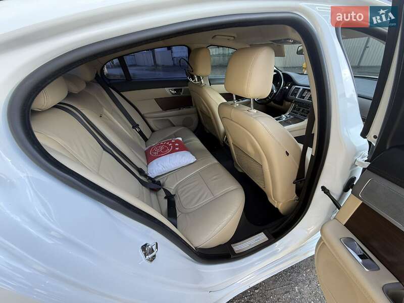 Седан Jaguar XF 2014 в Днепре фото 28 Седан Jaguar XF 2014 в Днепре