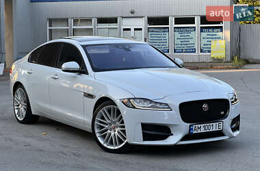 Седан Jaguar XF 2016 в Житомире