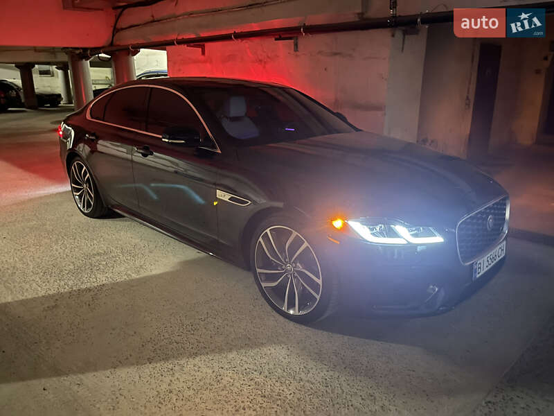 Седан Jaguar XF 2024 в Полтаве