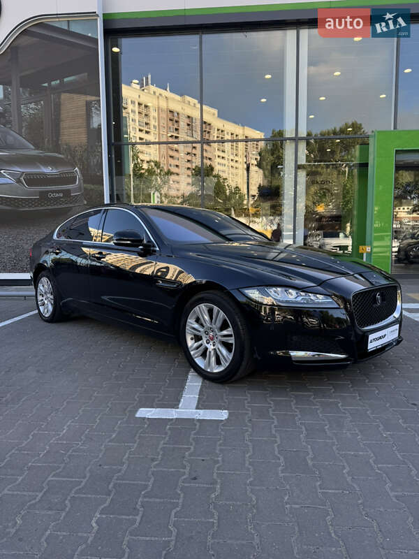Jaguar XF 2019