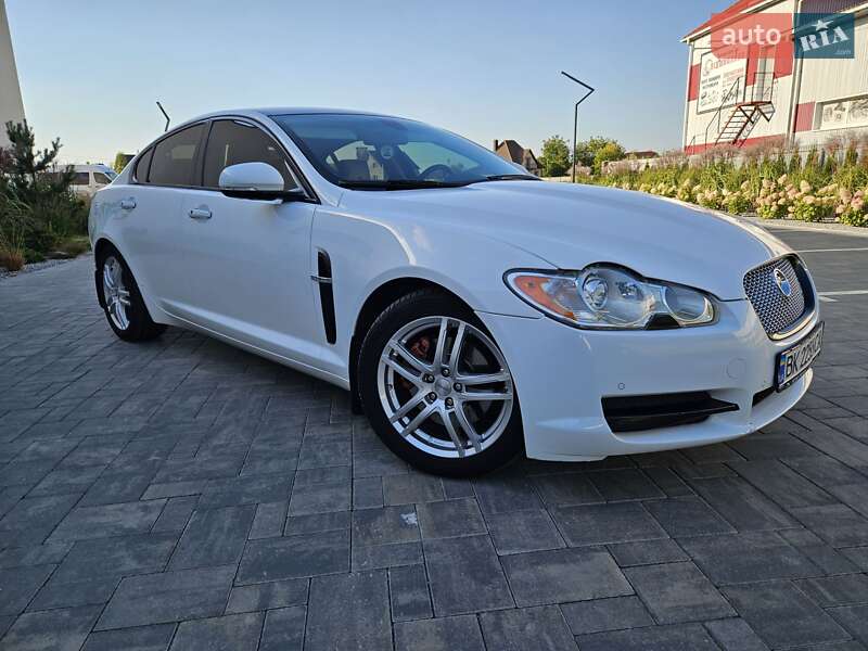 Седан Jaguar XF 2010 в Луцьку фото 5 Седан Jaguar XF 2010 в Луцьку