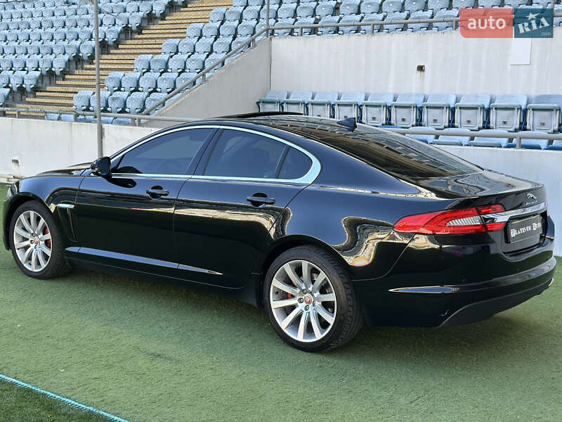 Седан Jaguar XF 2013 в Одессе