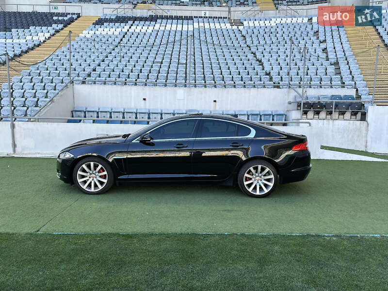 Седан Jaguar XF 2013 в Одессе