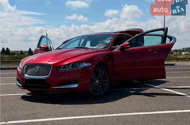 Седан Jaguar XF 2013 в Львове