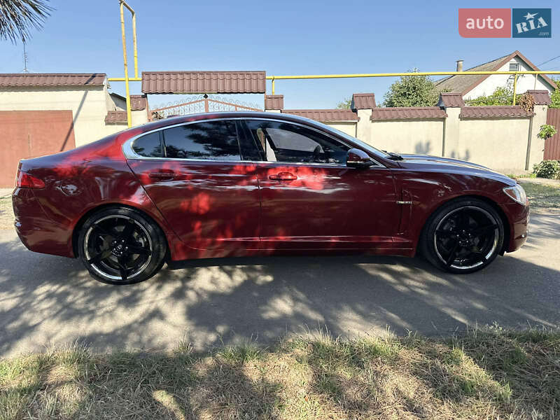 Седан Jaguar XF 2012 в Одессе