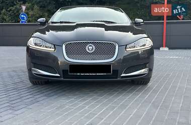 Седан Jaguar XF 2012 в Киеве