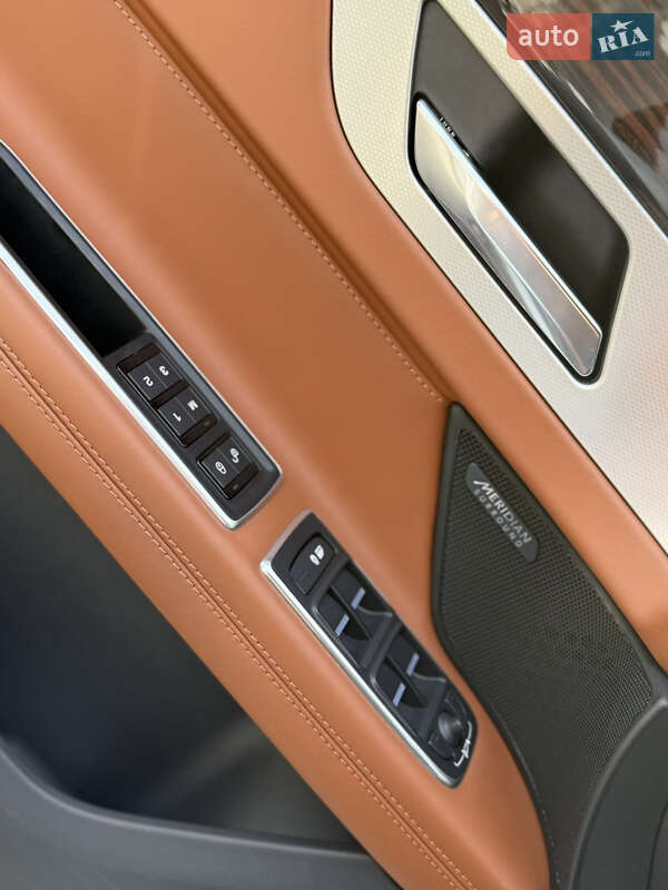 Седан Jaguar XF 2016 в Кропивницком