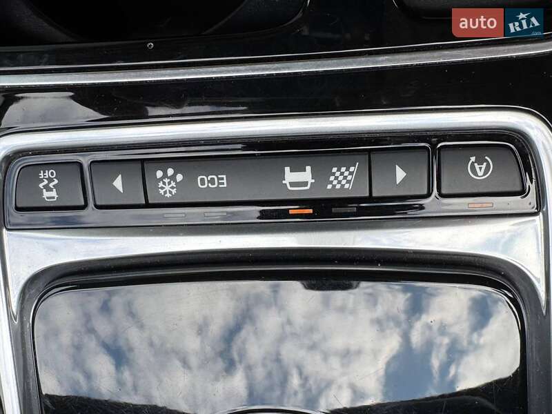 Седан Jaguar XF 2016 в Києві
