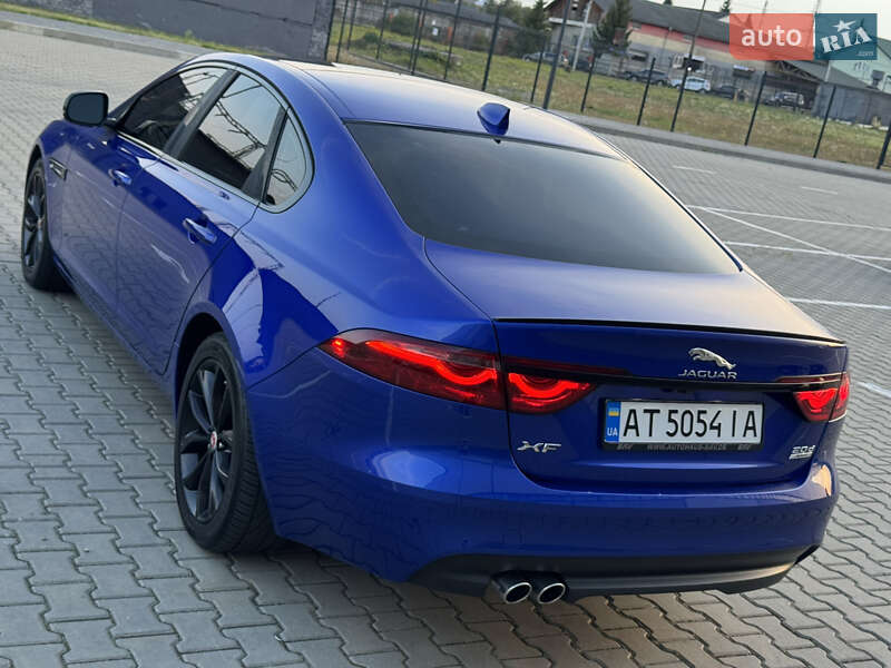 Седан Jaguar XF 2016 в Ивано-Франковске