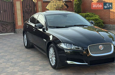 Седан Jaguar XF 2014 в Киеве