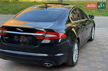 Седан Jaguar XF 2014 в 