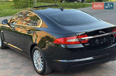Седан Jaguar XF 2014 в 