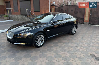 Седан Jaguar XF 2014 в 