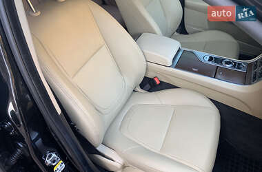 Седан Jaguar XF 2014 в 