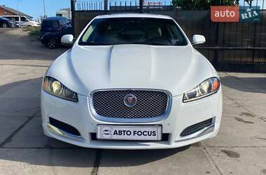 Седан Jaguar XF 2014 в 