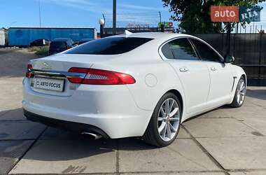 Седан Jaguar XF 2014 в 