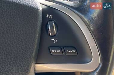 Седан Jaguar XF 2014 в 