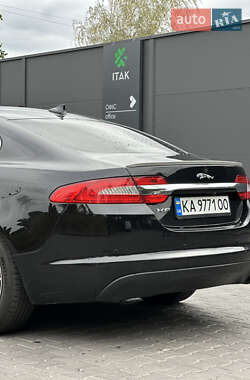 Седан Jaguar XF 2013 в 